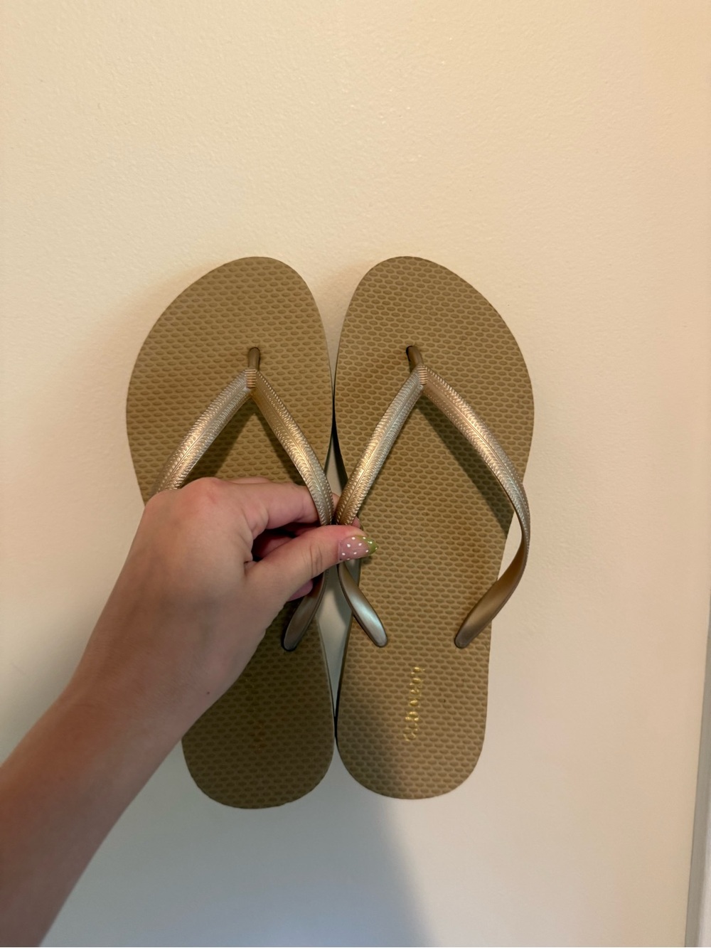 Old Navy Metallic Gold Flip Flop Sandals